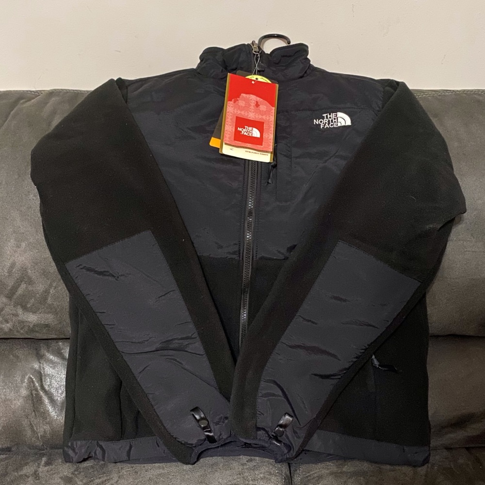 North face jacket women’s size m